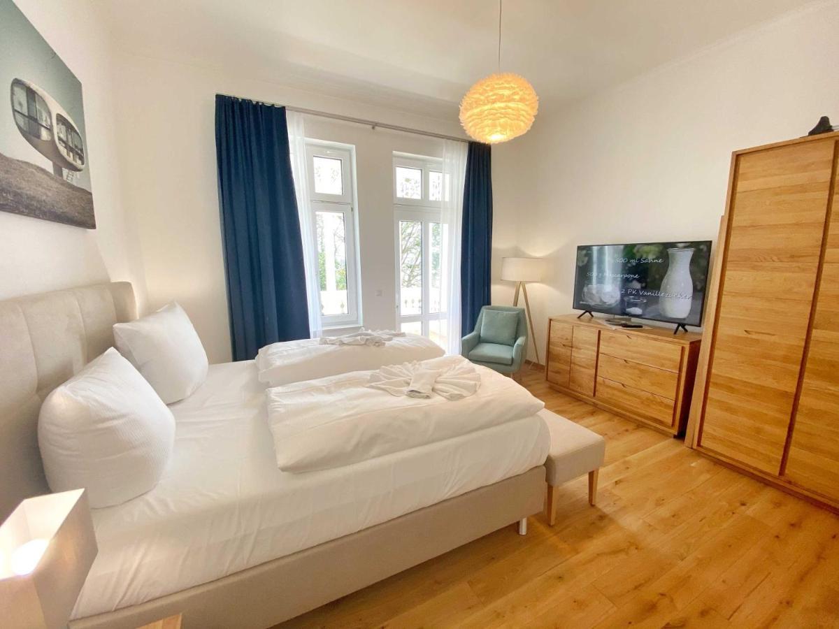 Villa Jenny - Ferienappartement 1 Mit Meerblick Sassnitz Ngoại thất bức ảnh